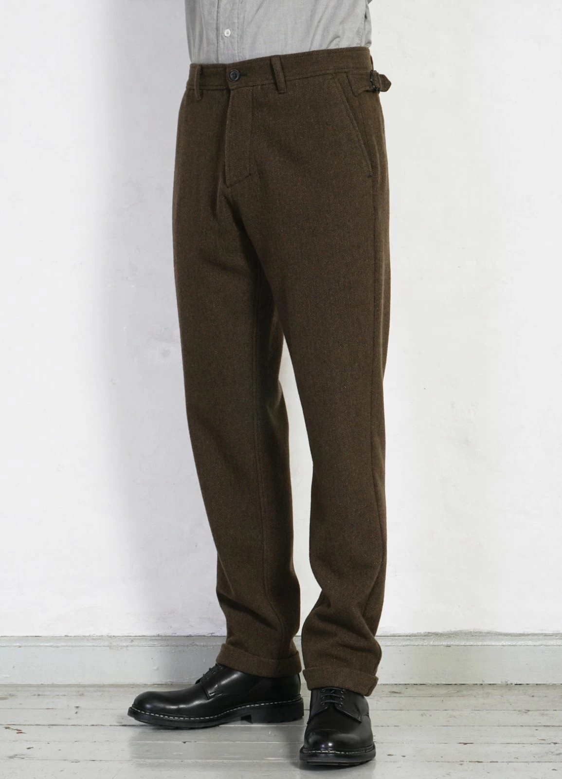 HANSEN GARMENTS FINN | Side Buckle Regular Trousers | Brown Herringbone 4 HANSEN GARMENTS FINN | Side Buckle Regular Trousers | Brown Herringbone - Image 2
