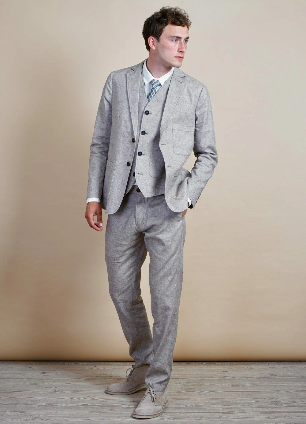 HANSEN GARMENTS HALFDAN | Classic Waistcoat | Beach 4 HANSEN GARMENTS HALFDAN | Classic Waistcoat | Beach - Image 2