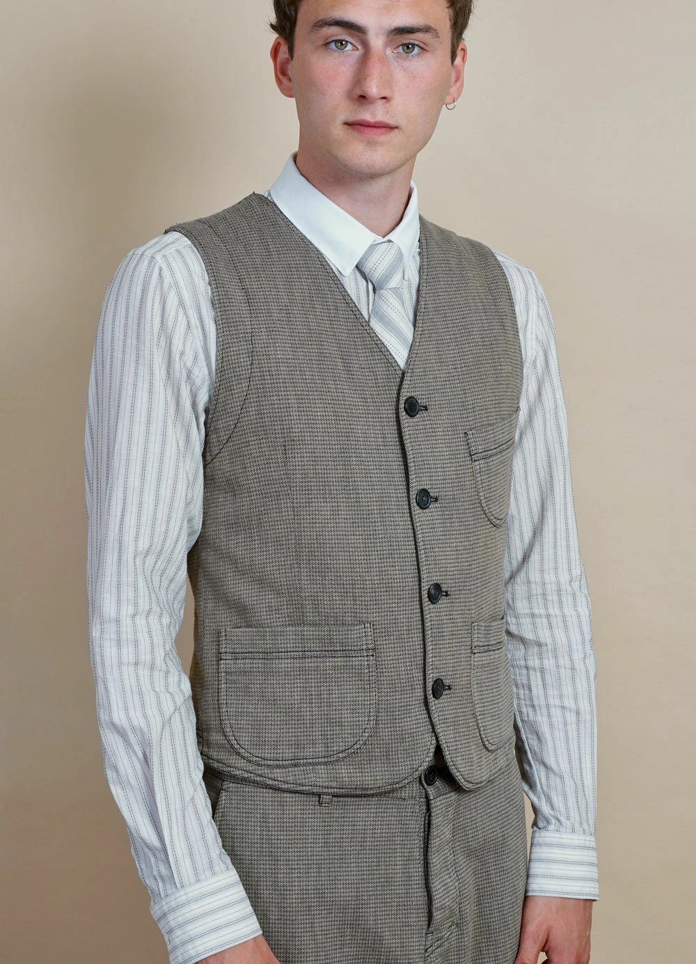 HANSEN GARMENTS HARALD | Casual Waistcoat | Lion 4 HANSEN GARMENTS HARALD | Casual Waistcoat | Lion - Image 2