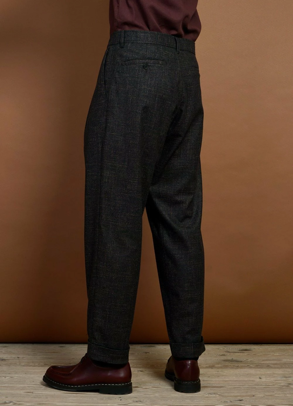 HANSEN GARMENTS SYLVESTER | Double Pleated Trousers | Macchiato 8 HANSEN GARMENTS SYLVESTER | Double Pleated Trousers | Macchiato - Image 6